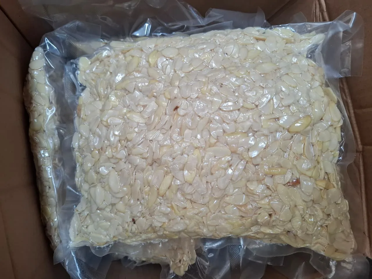 Almond Slice 1 KG