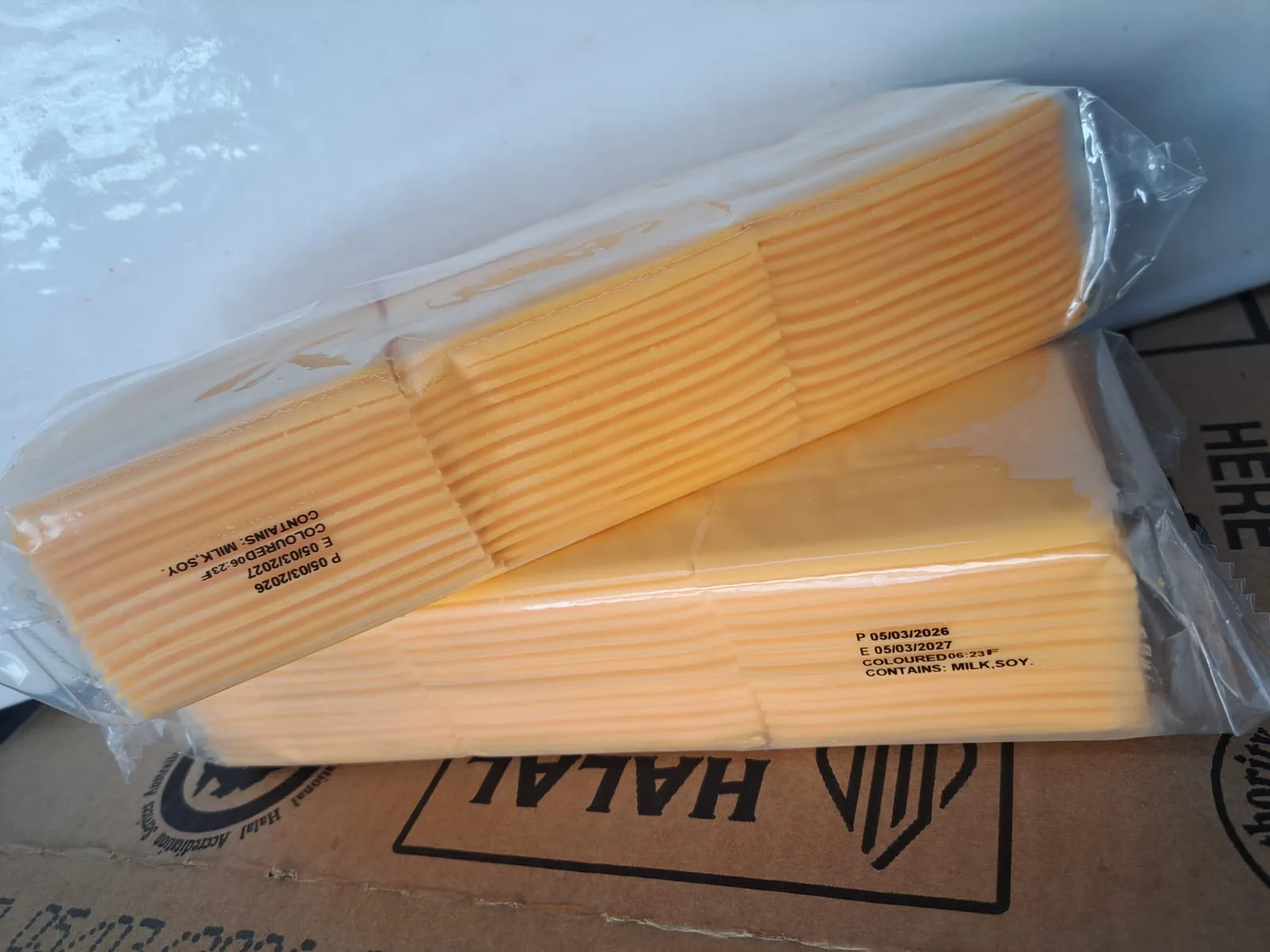 BEGA CHEESE COLOURED BURGER SLICE